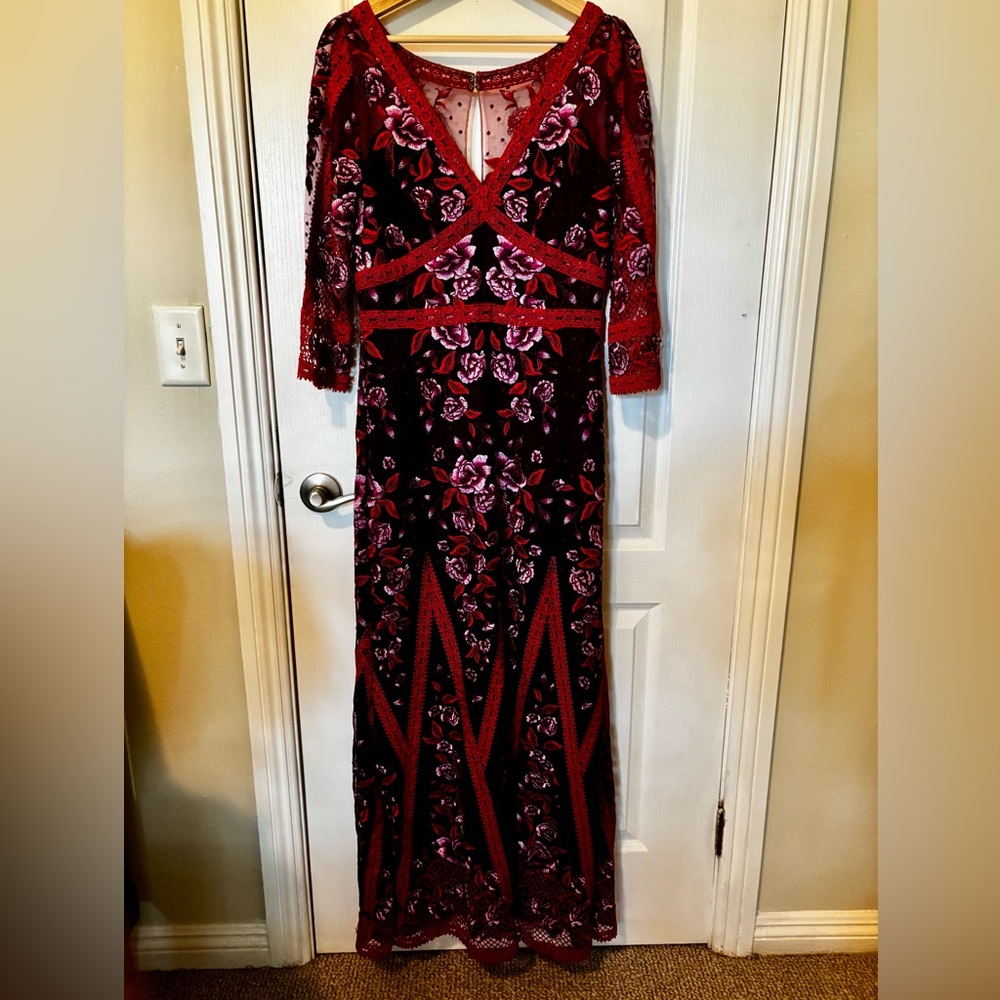 MARCHESA NOTTE Floral Guipure Lace Maxi Dress Gown Wine Sz 8